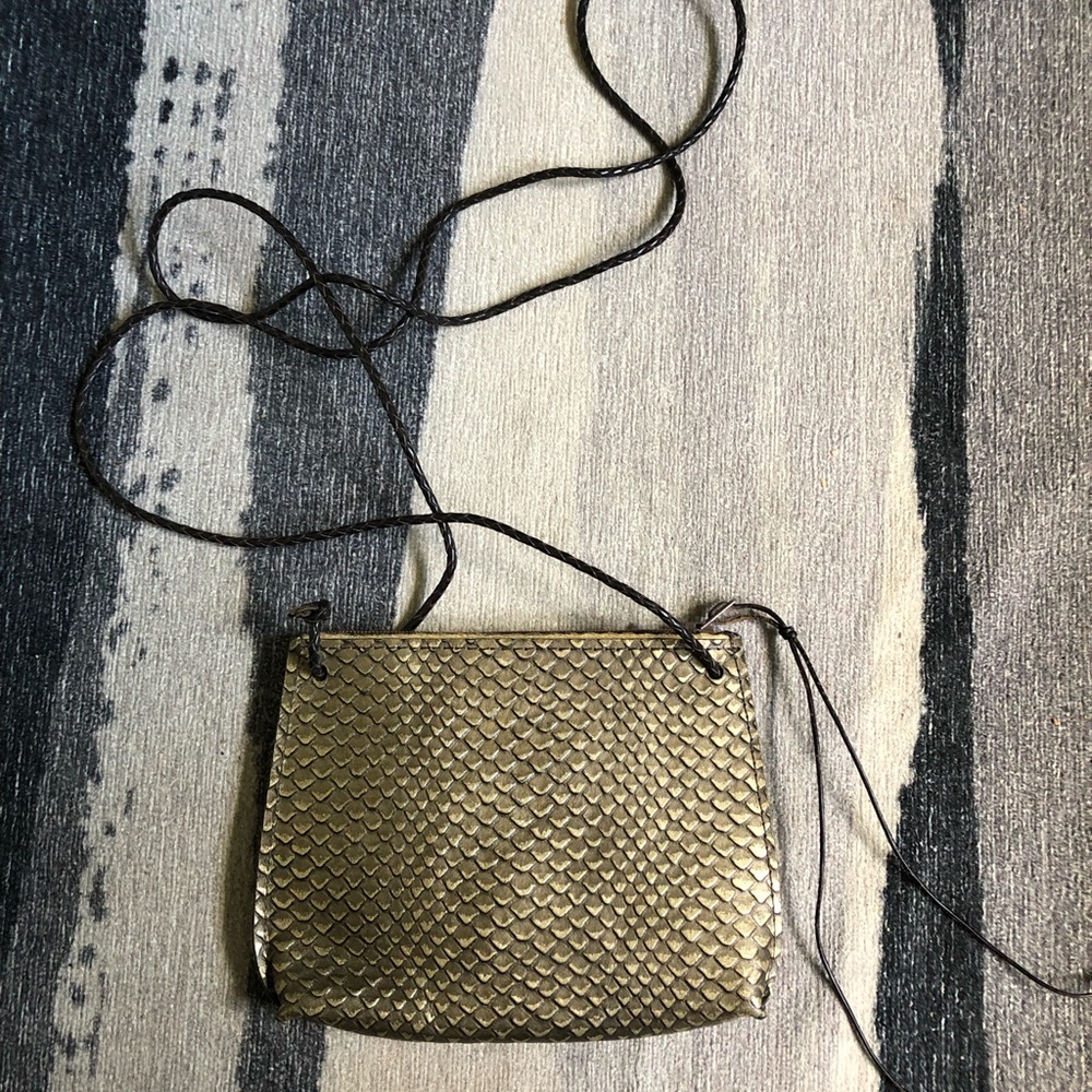B May crossbody